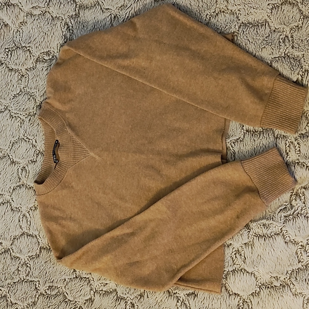 Zara Tan Cropped Sweater size Medium